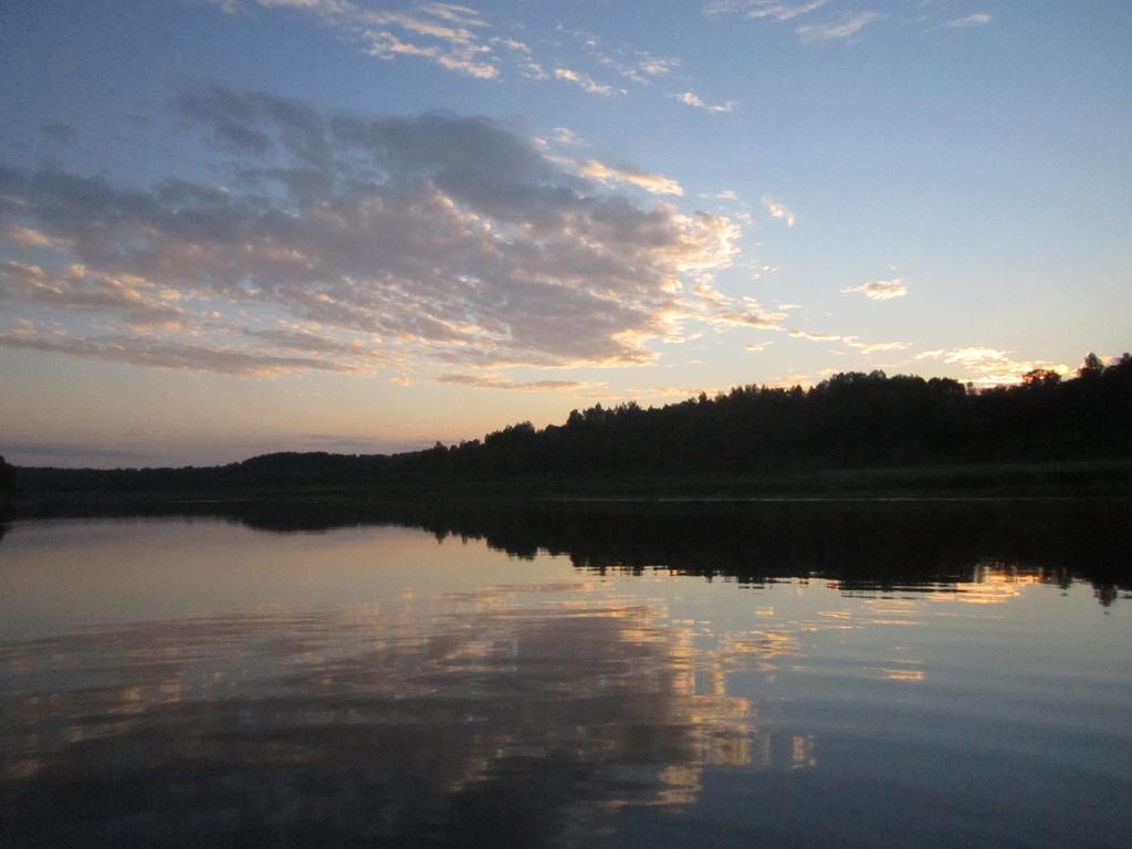 Nature Retreat "Upes Dizvietas" คราซลาวา ภายนอก รูปภาพ